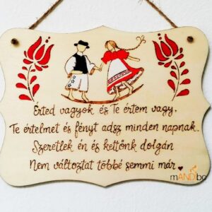 Magyaros mintás, néptáncos pirogravírozott kép eljegyzésre, esküvőre, évfordulóra